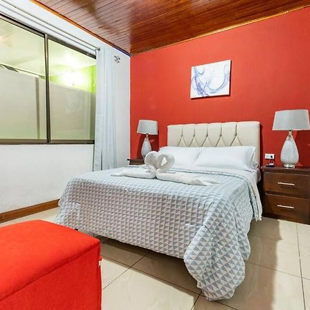 Private Bedroom 10 Minutes From The Sjo Airport Alajuela Dış mekan fotoğraf