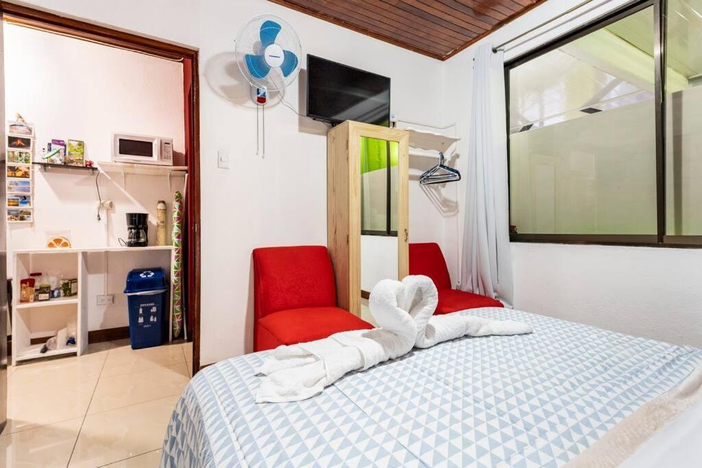 Private Bedroom 10 Minutes From The Sjo Airport Alajuela Dış mekan fotoğraf