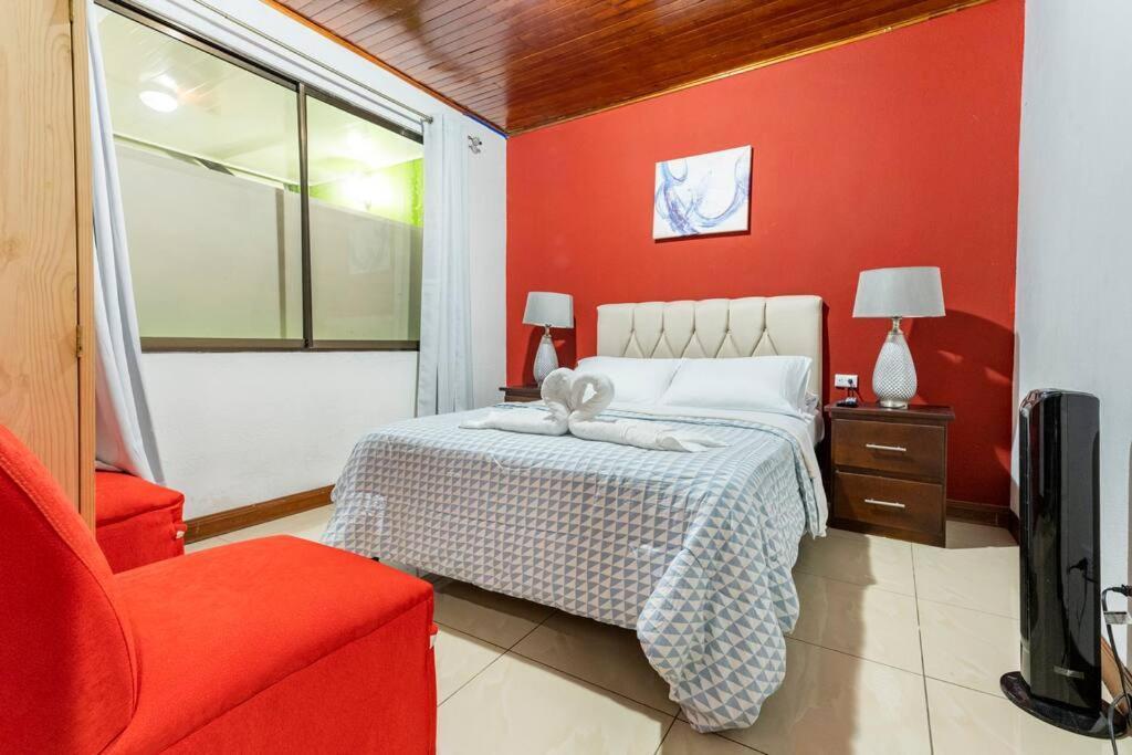 Private Bedroom 10 Minutes From The Sjo Airport Alajuela Dış mekan fotoğraf